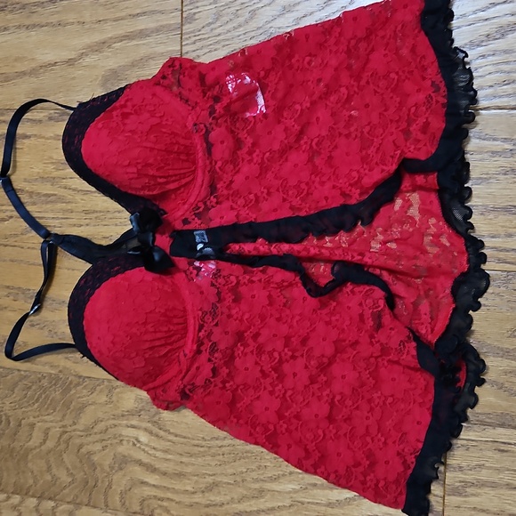 Linea Donatella Chemise Babydoll Shortie Flyaway Goth Lace Red Black Small - Picture 1 of 4